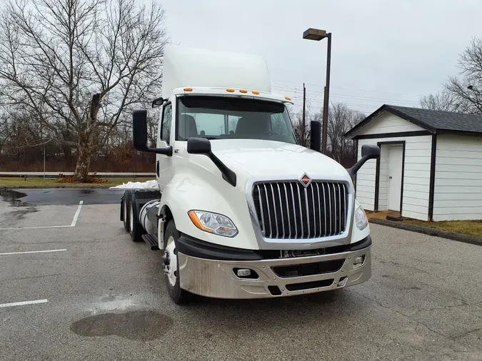 2019 NAVISTAR INTERNATIONAL LT625 DAYCAB T/A