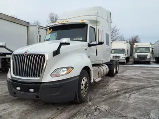 2019 NAVISTAR INTERNATIONAL LT625 SLPR CAB