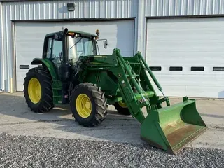 2017 John Deere 6110M