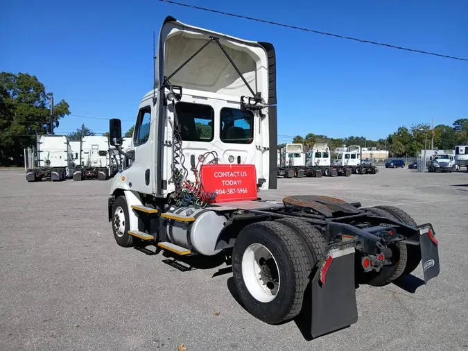 2018 FREIGHTLINER/MERCEDES CASCADIA 113