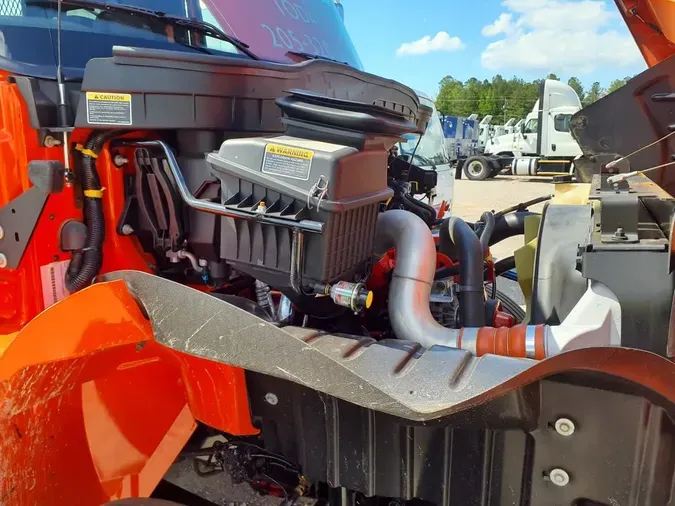 2017 NAVISTAR INTERNATIONAL 4300