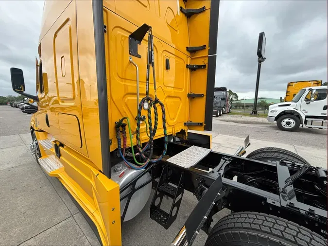 2022 Freightliner Cascadia 1262ac9d7ff4030580cf4e6a7196342429e