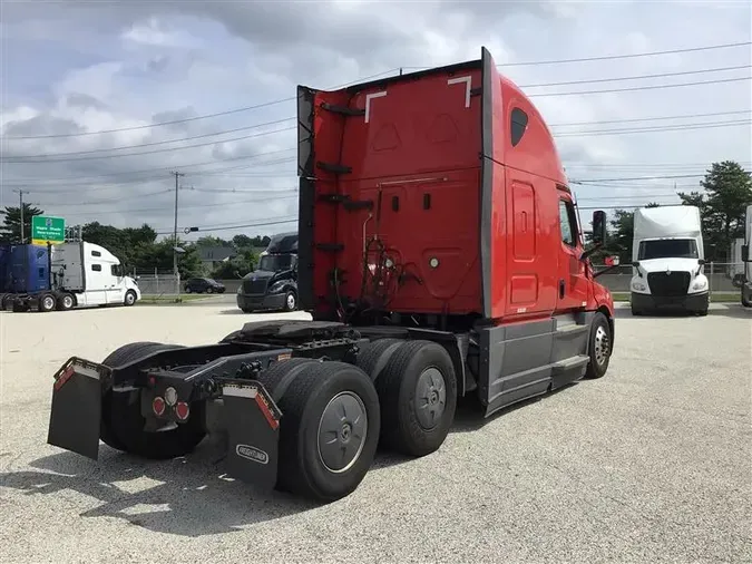 2021 FREIGHTLINER CA126