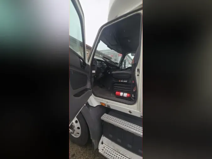 2019 NAVISTAR INTERNATIONAL RH613 DAYCAB T/A