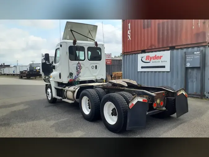 2019 FREIGHTLINER/MERCEDES CASCADIA 1252ad0e514289bf0c78ab08ea986a42338