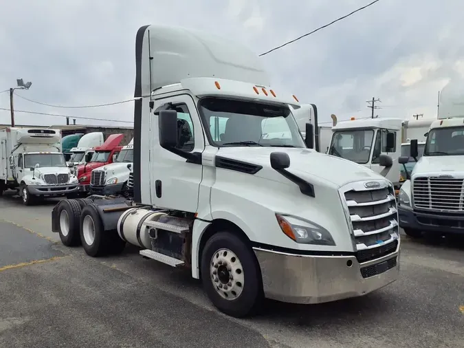 2019 FREIGHTLINER NEW CASCADIA PX12664