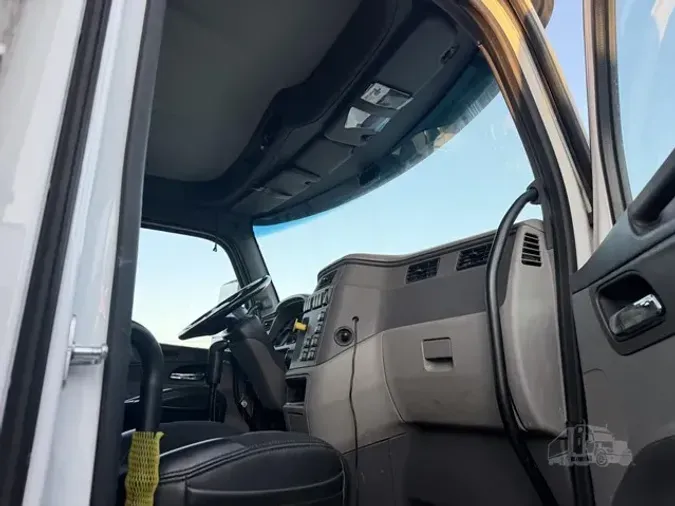 2016 PETERBILT 567