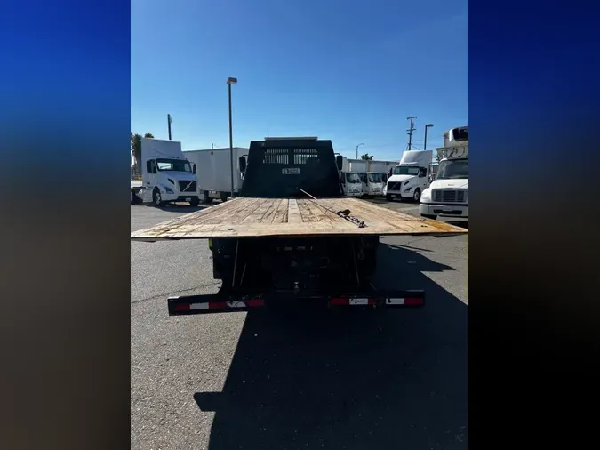 2019 FREIGHTLINER M2 106
