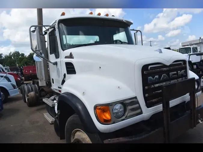 2007 MACK GRANITE CV713