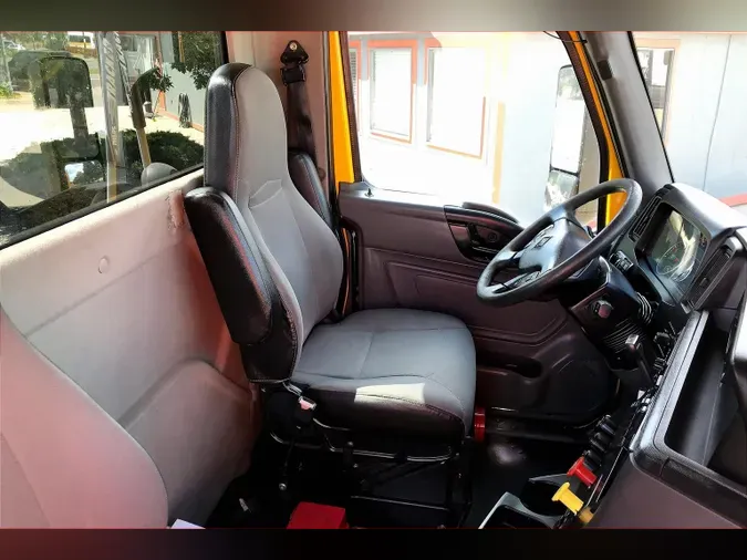 2019 INT LT625 6x4