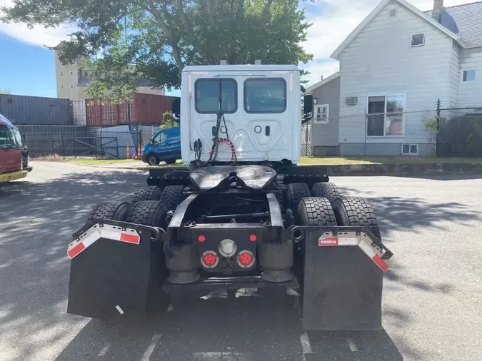 2020 FREIGHTLINER NEW CASCADIA 116