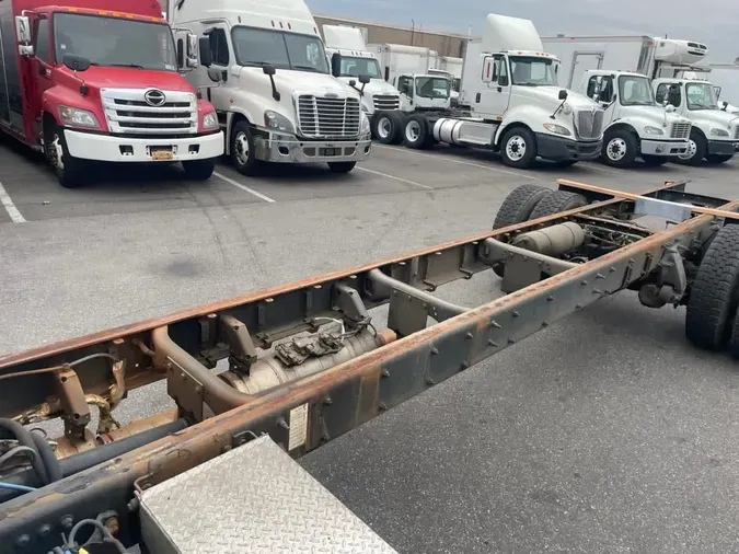 2017 FREIGHTLINER/MERCEDES M2 106