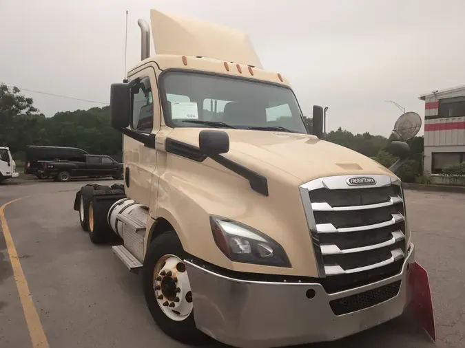 2019 FREIGHTLINER/MERCEDES NEW CASCADIA PX126642ae9b61a744f1a076c7ca7d5466fa353