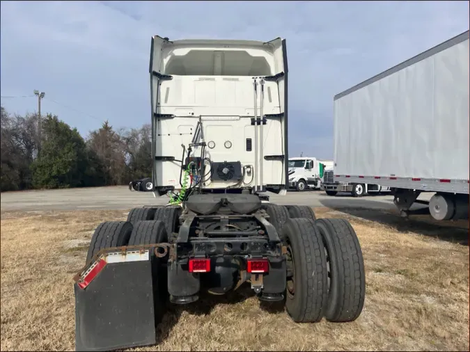 2019 NAVISTAR INTERNATIONAL LT625 SLPR CAB