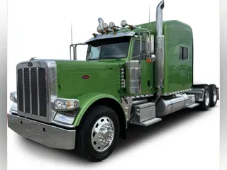 2022 Peterbilt 389