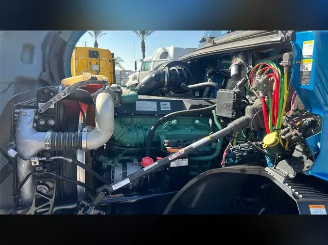 2019 VOLVO VNL8602aee3176d95497976b8805598f383542