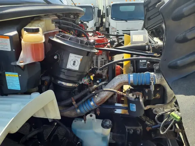 2019 FREIGHTLINER M2 106