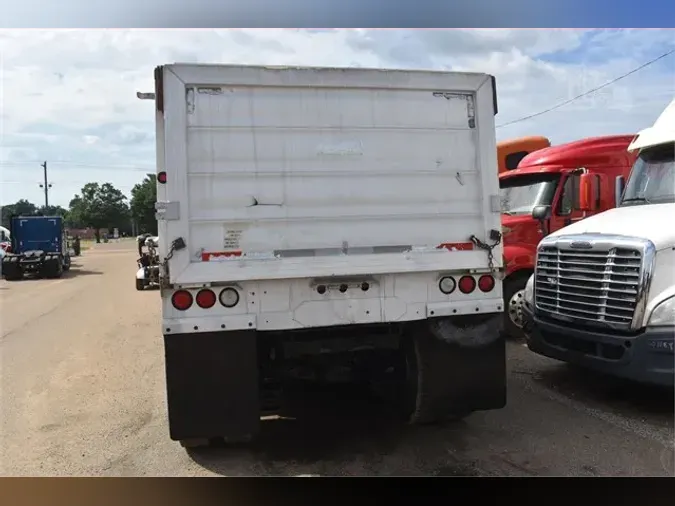 2005 MACK GRANITE CV713