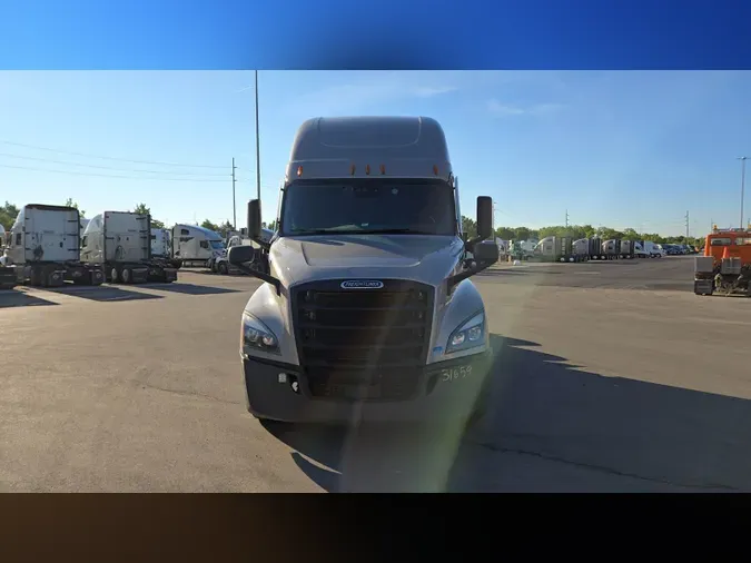 2024 Freightliner Cascadia 126
