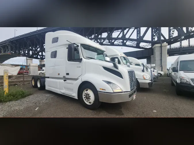 2019 VOLVO VNL64T-7602af27ae2c9db6004250073e19daaf641