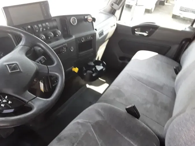 2020 NAVISTAR INTERNATIONAL MV607 (4X2)