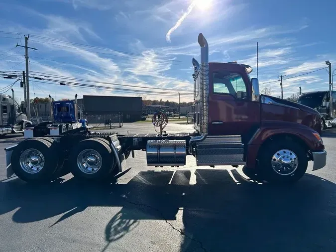 2025 Kenworth T680