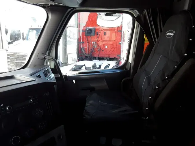2020 FREIGHTLINER/MERCEDES NEW CASCADIA PX12664