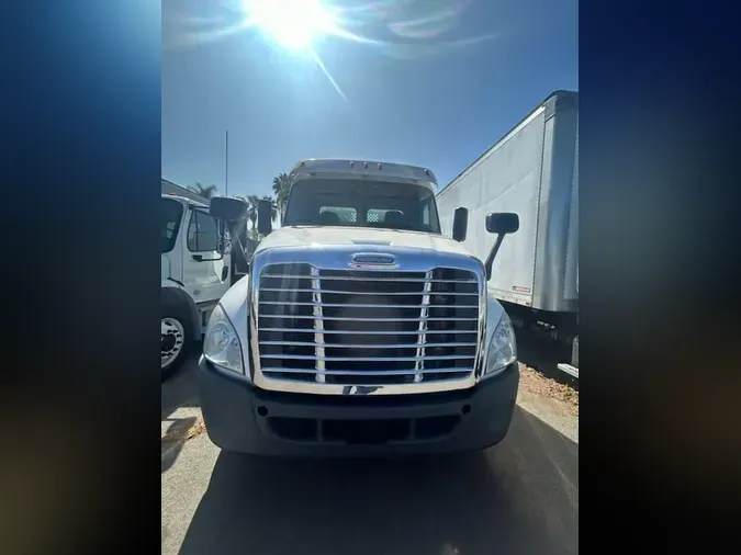 2018 FREIGHTLINER/MERCEDES CASCADIA 125