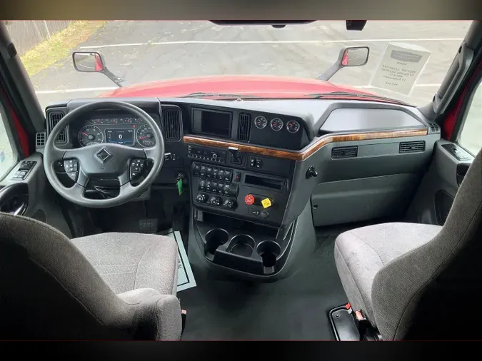 2021 INT LT625 6x4