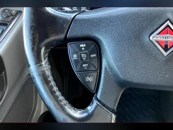 2021 INT LT625 6x4