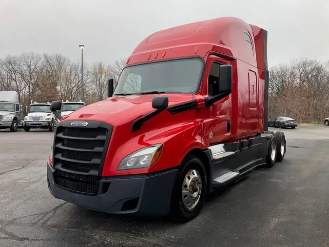 2020 Freightliner New Cascadia