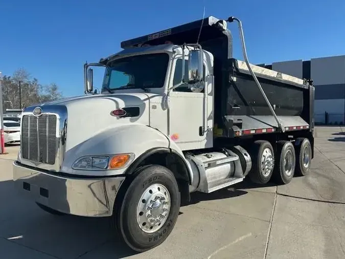 2020 Peterbilt 348