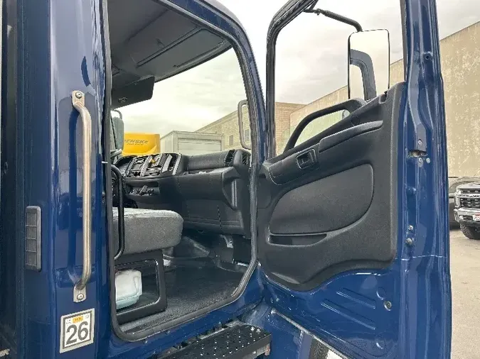 2019 Hino Truck 268