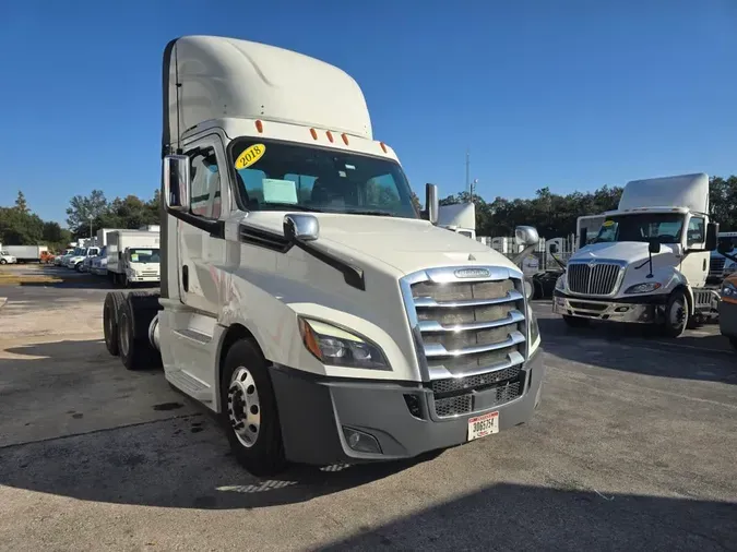 2018 FREIGHTLINER/MERCEDES NEW CASCADIA PX126642afd8eb5b0a2f4054899a34e28a4dbc1