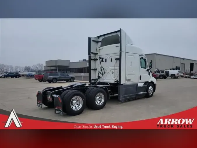 2021 FREIGHTLINER CA116