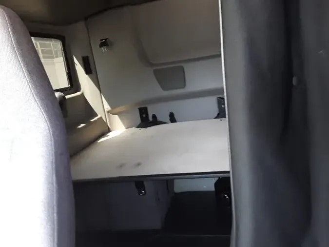 2020 NAVISTAR INTERNATIONAL LT625 SLPR CAB