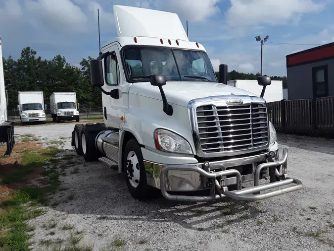 2019 FREIGHTLINER/MERCEDES CASCADIA 125