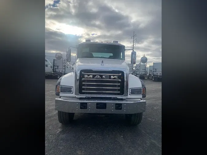 2026 MACK GR64F2b084d0aeef710310e8cb0d8d30cb7b1