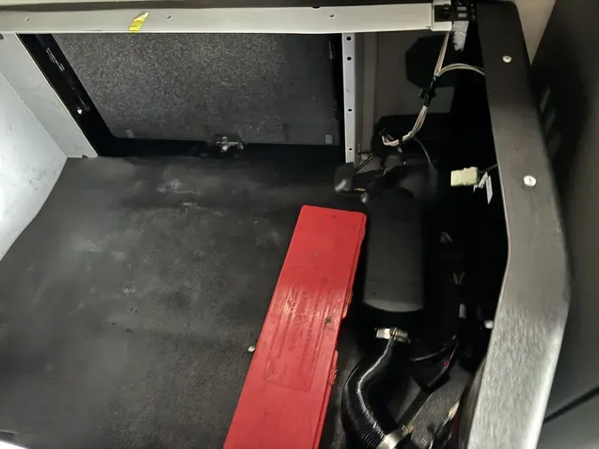 2021 VOLVO VNL64T760