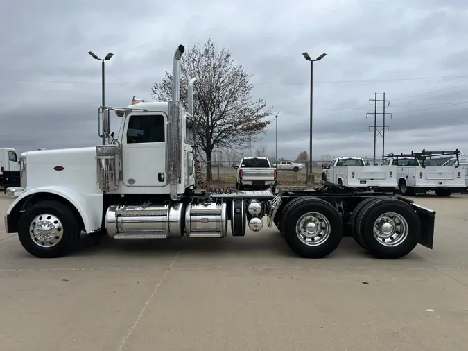 2019 Peterbilt 389