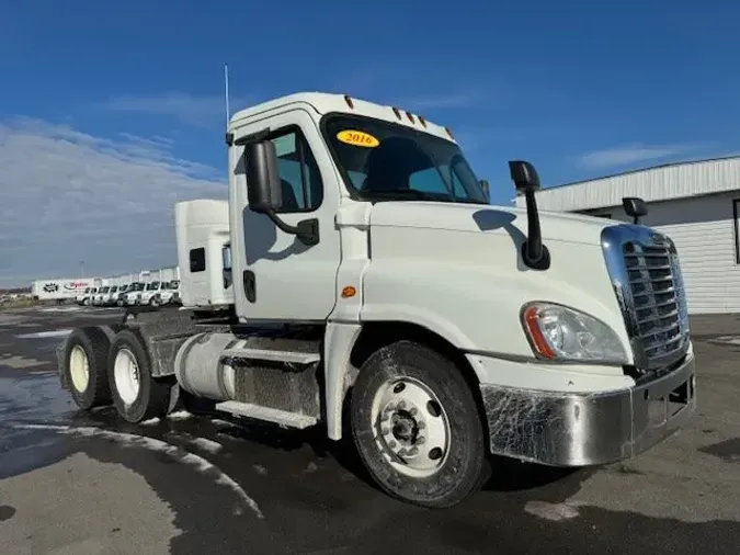 2016 FREIGHTLINER/MERCEDES CASCADIA PX125084ST