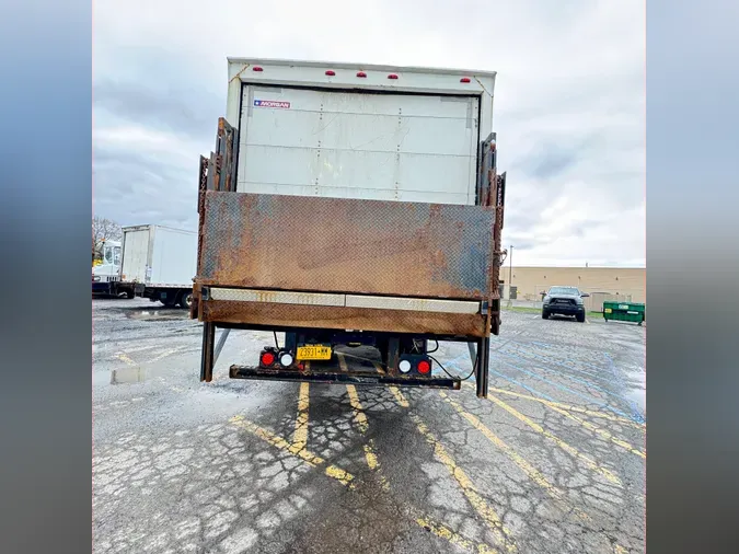 2019 FREIGHTLINER/MERCEDES M2 106