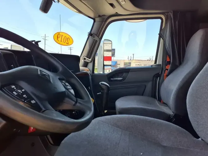 2019 NAVISTAR INTERNATIONAL LT625 SLPR CAB
