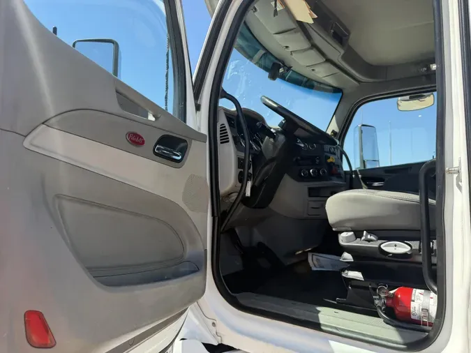 2021 Peterbilt 5792b1c4496f6a35ae5a56ed0b40314eb1a