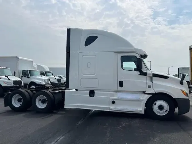 2020 Freightliner Cascadia