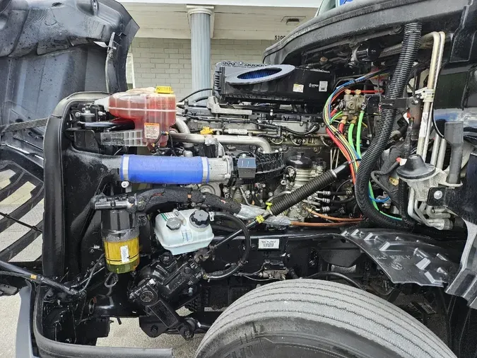 2021 FREIGHTLINER CASCADIA
