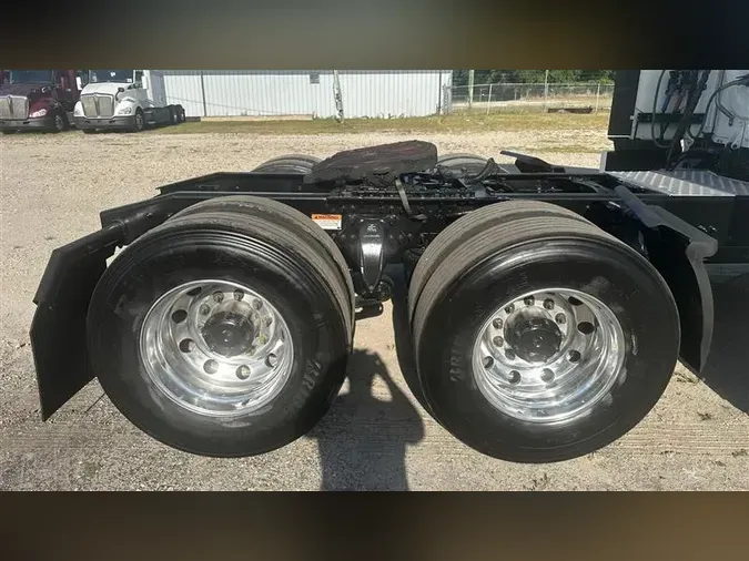 2021 FREIGHTLINER CA126