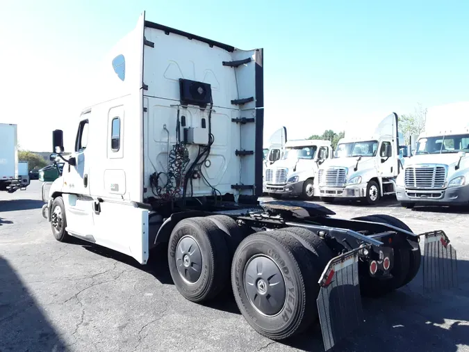 2020 FREIGHTLINER/MERCEDES CASCADIA 125