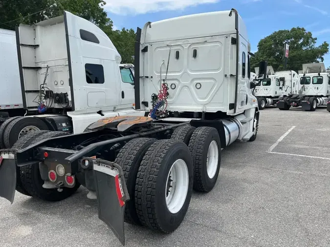 2019 FREIGHTLINER CASCADIA 125