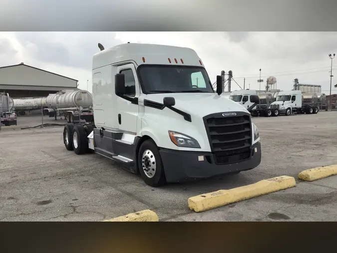 2020 Freightliner Cascadia2b2588ed694843ce56c30811dd8a095f